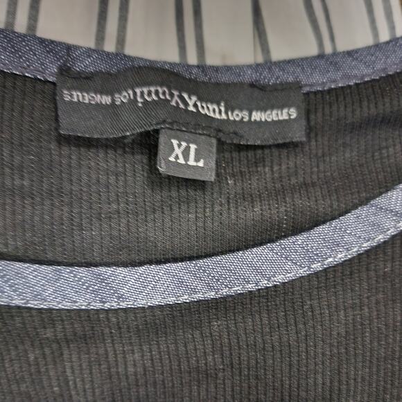 STRIPED‎ super soft button detail task top size XL - Picture 6 of 6